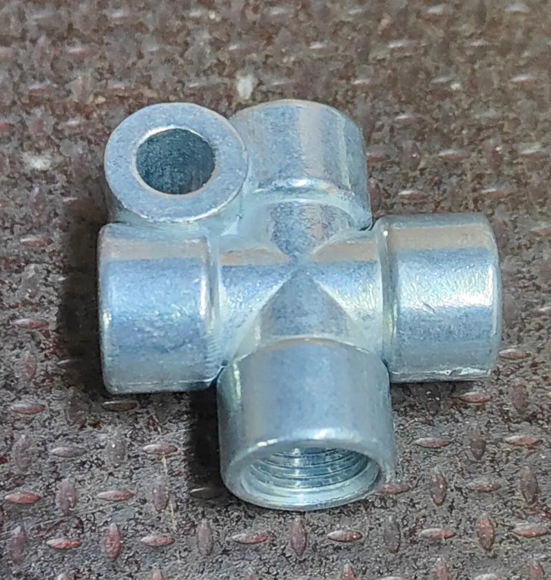 M10x1 Female Cross